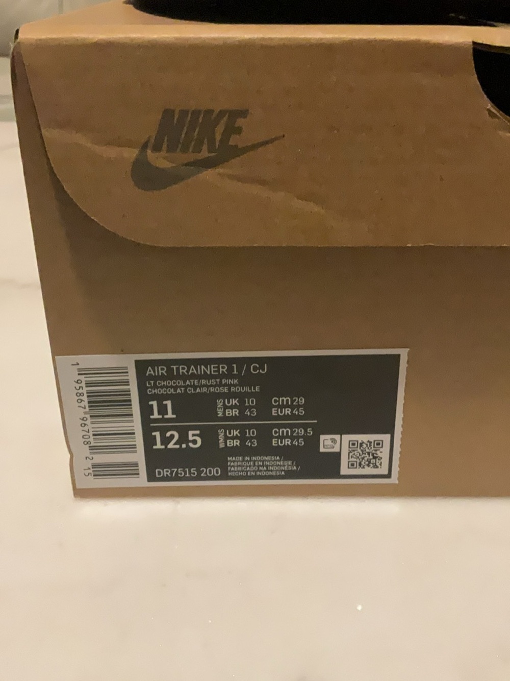 Nike Men's Brown and Dark Brown Travis Scott Trainer Sneakers - Picture 2 of 10